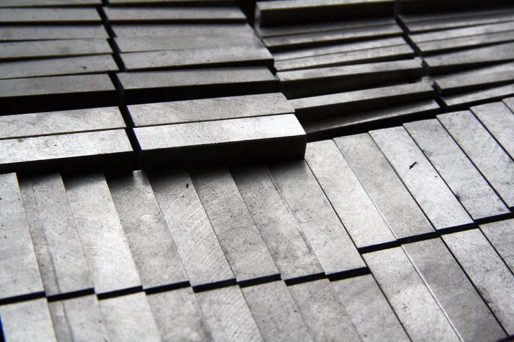Płaskowniki stalowe – wszechstronny materiał w przemyśle i budownictwie